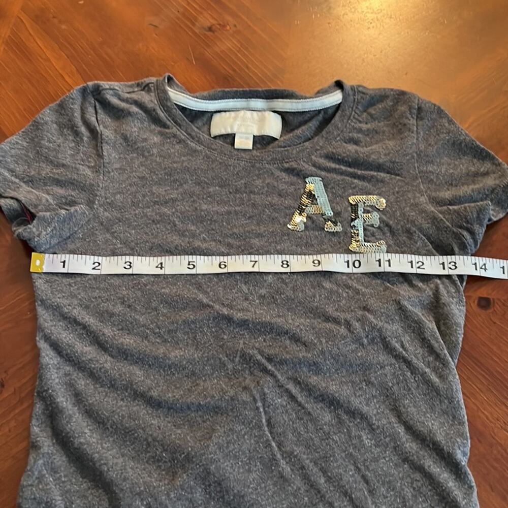 American Eagle 🦅 Gray Knit Top Tee Shirt with Sequin Letters Size XS - Picture 7 of 9